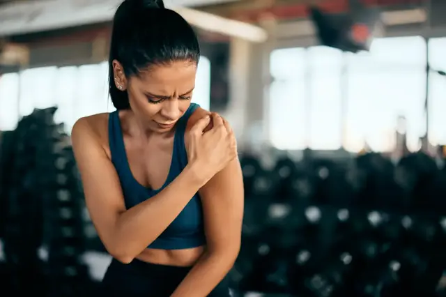 Shoulder injury at gym